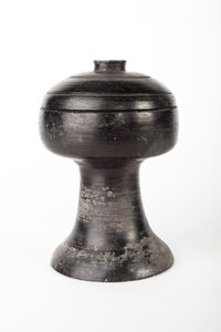 CVCSC 0316.1-2.A (3F) Vessel and cover, dou © Compton Verney, photo by Jamie Woodley