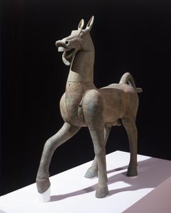 CVCSC 0363.A (4B) Heavenly Horse, tian ma © Compton Verney, photo by Prudence Cuming Associates Ltd