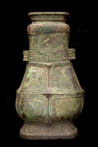 CVCSC 0383.1-2.A (4N) Ritual wine vessel and cover, bo hu © Compton Verney, photo by Jamie Woodley